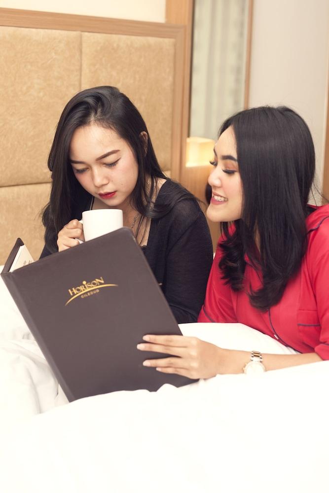 Horison Ciledug Jakarta Extérieur photo